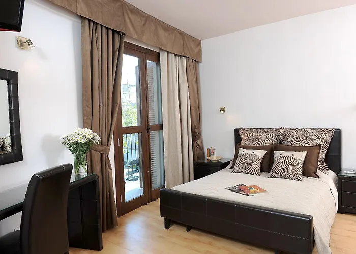 Royiatiko 2* Nicosia